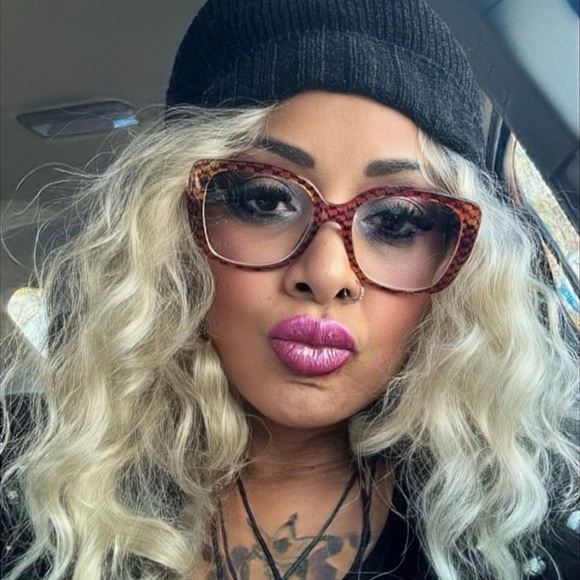 Meet your Posher, Sun - Picture 3 of 4